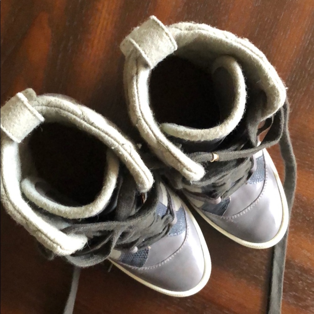 FLASH SALE DROP!⬇️ CHLOE wedge sneaker booties🌟 - Picture 8 of 9